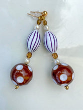 Load image into Gallery viewer, Vintage American Beads Piercing