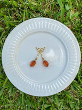 Load image into Gallery viewer, Vintage American Beads Piercing